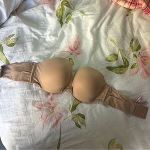 34DD Body by Victoria from Victoria’s Secret strapless bra